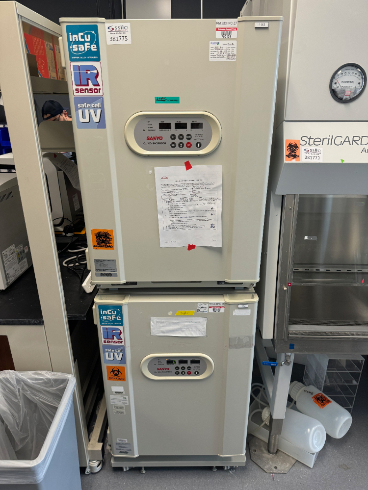 Image of Sanyo Incu-Safe Double Stack CO2 Incubator